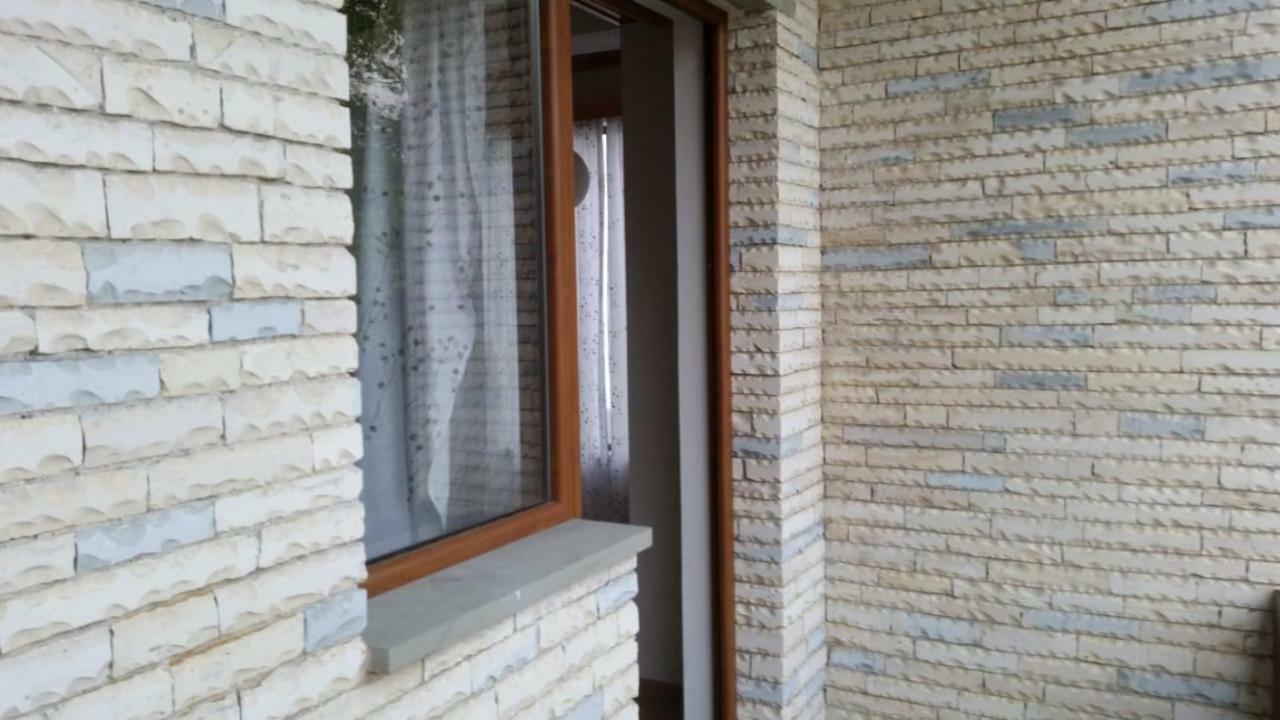 Bujtina E Tomorrit Ujanik Exterior photo